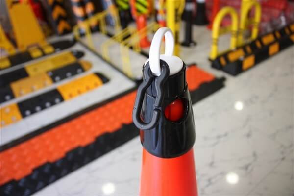 Con Reflectorizant, inaltime 50cm, o folie reflectorizanta, Baza Cu Greutate