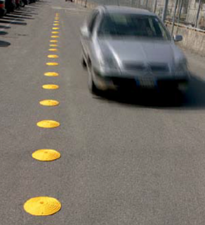 Limitator de viteza rotund, diametrul 30cm, inaltime 3cm, galben