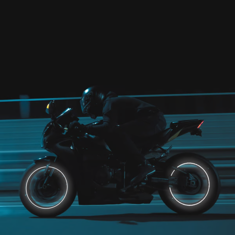 Banda adeziva reflectorizanta NEON, alb, 0.7cm x 7m