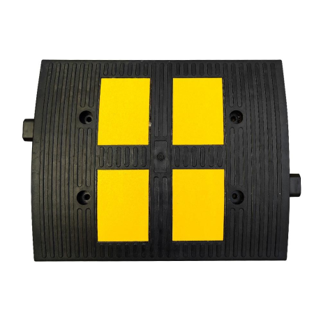 Limitator de viteza din cauciuc, inaltime 4cm, limitare 30km, cod 12110