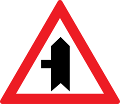 Intersectie cu un drum fara prioritate (A37), Indicator rutier | Semn de circulatie