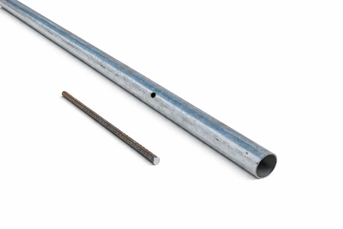 Stalp metalic, inaltime 3 metri, Ø 4.8 cm, ideal pentru oglinzi si indicatoare rutiere