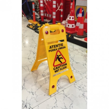 Indicator podea umeda, limba romana si engleza