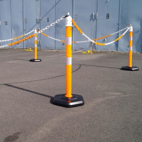 Stalp mobil cu benzi reflectorizante si greutate 3.7kg, diametru Ø 6.3cm, galben-negru