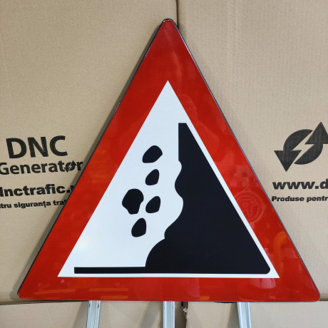 Caderi de pietre, Indicator rutier | Semn de circulatie