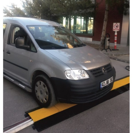 SET 2 buc. Protectii pentru cabluri, 3 canele Ø 5cm, trafic auto