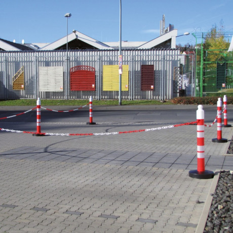 Stalp mobil cu 4 benzi reflectorizante, inaltime 1.20m, baza umpluta cu pietris, greutate 12kg