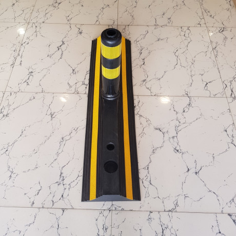 Separator De Sens Cu Stalp Negru Flexibil, Reflectorizante 45cm