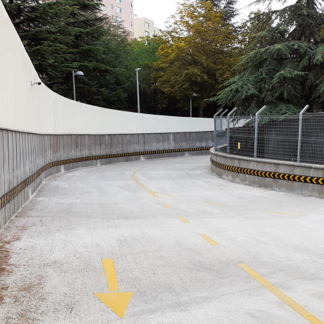 Panou protectie perete parcare, dimensiuni 80x22cm