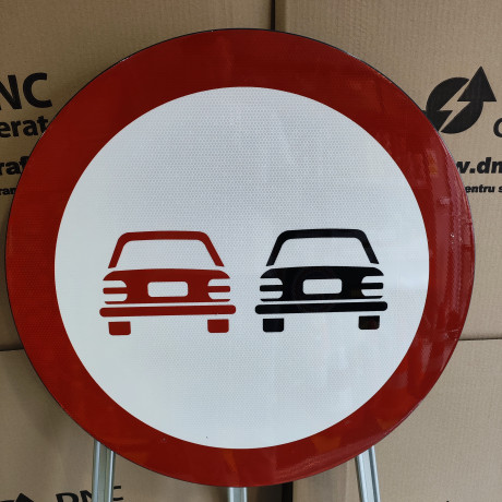 Depasirea autovehiculelor cu exceptia motocicletelor fara atas, interzisa, Indicator rutier | Semn de circulatie