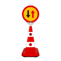 SET Con rutier + semn prioritate pentru circulatia din sens invers, 6kg